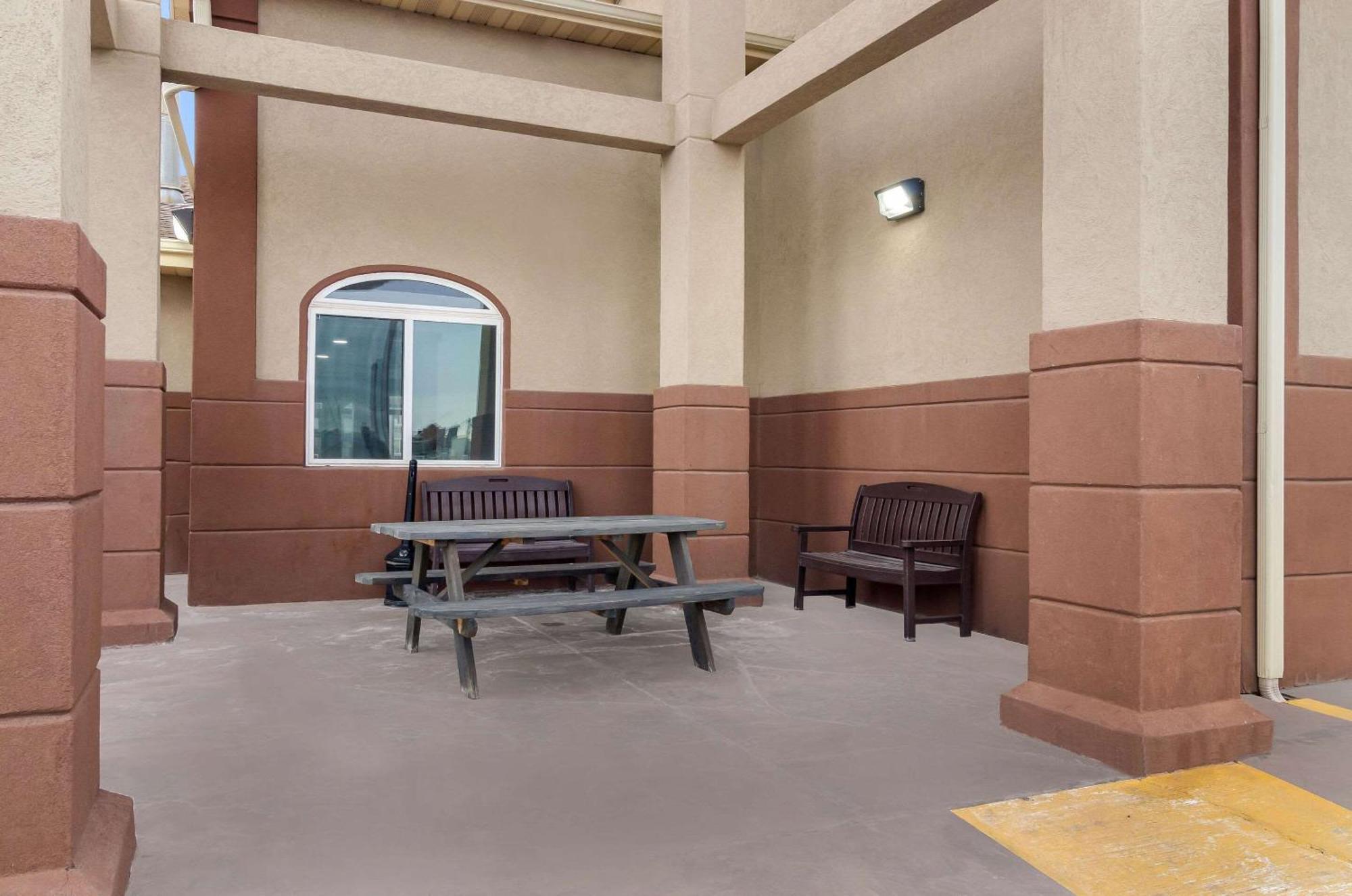 Econo Lodge Scottsbluff Extérieur photo